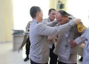 Kapolres Pidie Jaya Serahkan Rompi Anti Sayat dan Senter: Perkuat Bhabinkamtibmas dengan Pendekatan TANGGUH