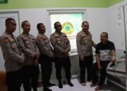 Wujud Kepedulian, Kapolres Aceh Tamiang Menjenguk Personelnya Yang Sakit