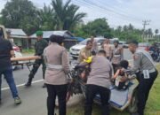 Sigap dan Peduli! Polres Pidie Jaya Bantu Warga Lansia yang Sakit di Pos Pelayanan Ops Ketupat 2025″