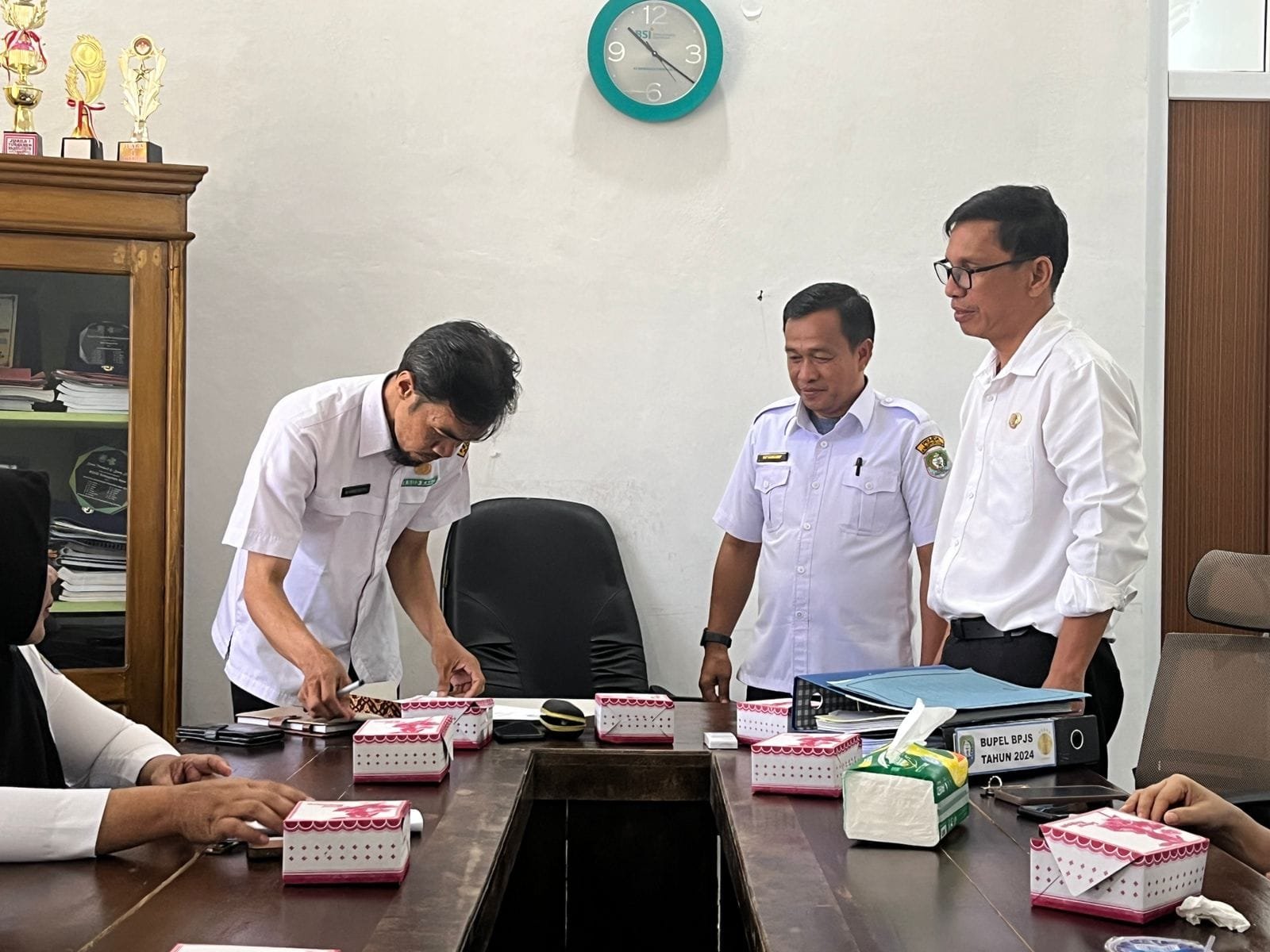 Direktur baru dan dr Lama RSUD Kabupaten Kaur