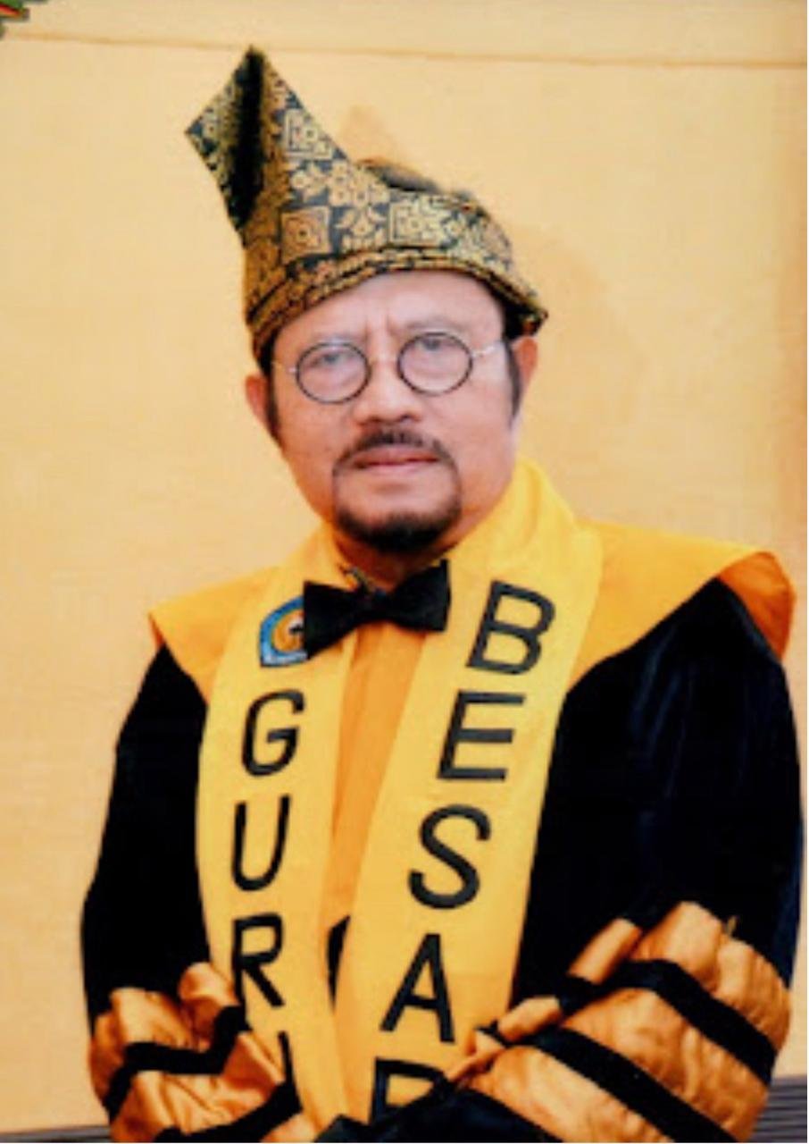 Prof. Chalullulah Wibisono Guru akademisi Universitas Batam