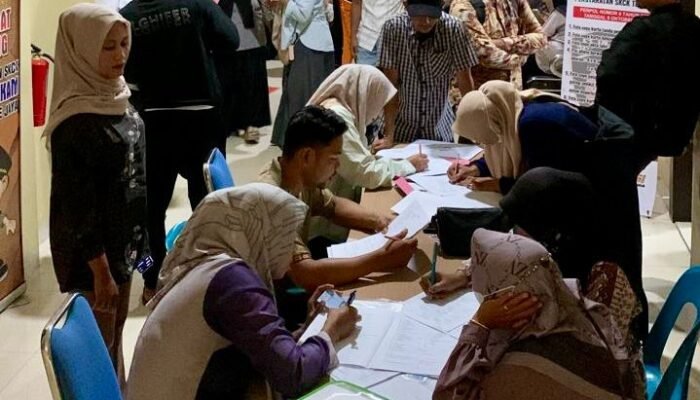Dukung Rekrutmen PPPK, Polres Pidie Jaya Layani SKCK Hingga Malam Hari