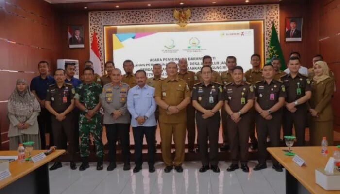 Bupati Armia Resmi Terima Aset Lahan Sitaan PT. Desa Jaya 429 Hektar dari Kejari Aceh Tamiang