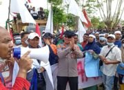 Kapolres Aceh Tamiang Pimpin Pengamanan Unjuk Rasa dan Aksi Damai Oleh Masyarakat