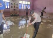 Pasca Banjir, Polri Bergerak Cepat Selamatkan Dunia Pendidikan di Tamiang Hulu