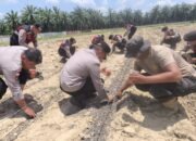 Kapolres Aceh Tamiang Manfaatkan Lumpur Sisa Banjir Untuk Mendukung Ketahanan Pangan