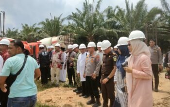 Ground Breaking Masjid Agung, Kapolres Aceh Tamiang Hadiri Dampingi Bupati Armia Fahmi