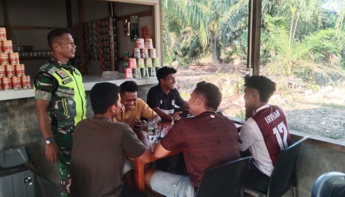 Jauhi Narkoba Dan Pergaulan Bebas Babinsa Komsos Dengan Anak Remaja
