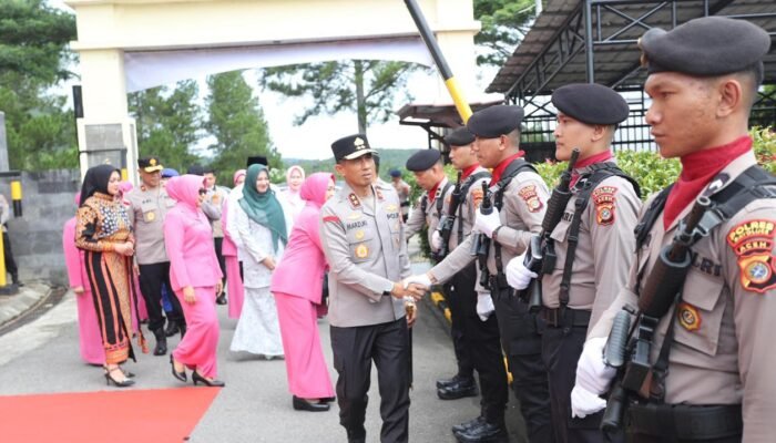 Kunker ke Polres Gayo Lues, Kapolda Aceh Tekankan Peningkatan Pelayanan dan Tandatangani Prasasti Pembangunan Polsek Dabun Gelang