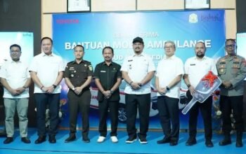 Toyota Serahkan 3 Unit Ambulans Kijang Innova, Bupati Aceh Tamiang: Ini Nutrisi Semangat Bangkitkan Layanan Kesehatan