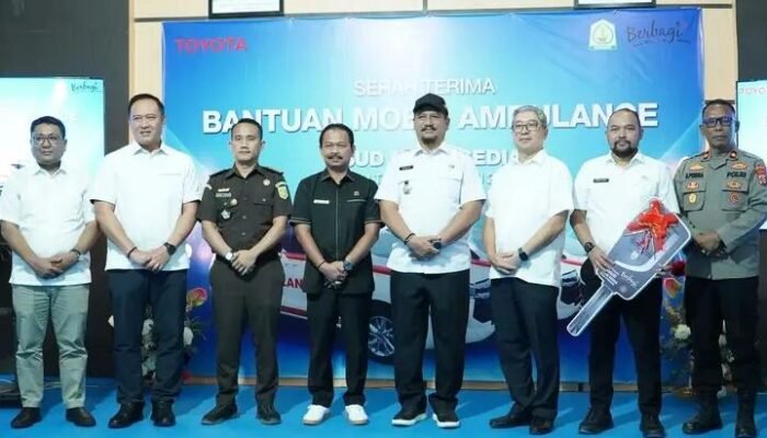 Toyota Serahkan 3 Unit Ambulans Kijang Innova, Bupati Aceh Tamiang: Ini Nutrisi Semangat Bangkitkan Layanan Kesehatan