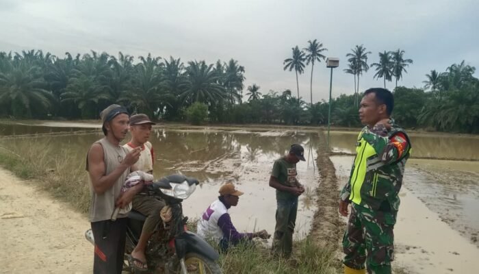 Tak Hanya Bertugas, Babinsa Menjadi Sahabat dan Solusi bagi Warga di Setiap Kesempatan