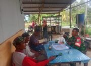 Ngopi Bareng Tokoh Masyarakat, Babinsa Laksanakan Komsos Dengar Keluh Kesah Warga