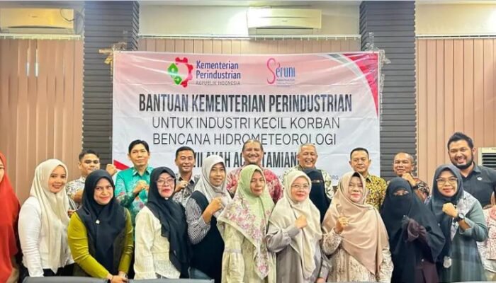 Kementerian Perindustrian Salurkan Bantuan bagi Untuk IKM Korban Bencana di Aceh Tamiang