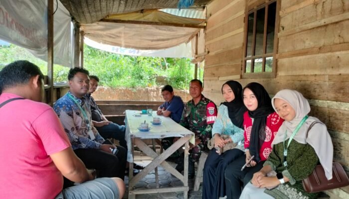 Babinsa Semakin Dekat dengan Masyarakat Melalui Komsos