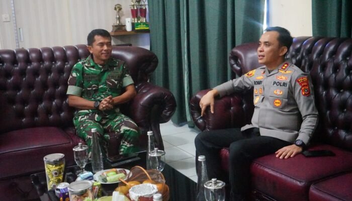 Kapolres Aceh Tamiang Jalin Silaturahmi ke Kodim 0117/Aceh Tamiang, Perkuat Sinergitas TNI–Polri