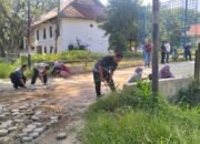 Kominsan Aceh Tamiang Wujudkan Kantor Bersih dan Produktif Melalui Gerakan Jumat Bersih Berbasis Gotong Royong