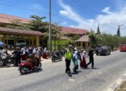 Lakukan Pengaturan Arus Lalulintas, Sat Lantas Polres Aceh Tamiang Pastikan Zona Aman Sekolah Lancar Dan Tertib