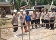 Dampingi Karo Loh Polda Aceh, Kapolres Aceh Tamiang Tinjau Pembangunan Pospol Babo dan Sumber Bor Bhayangkari Peduli