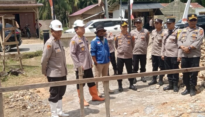 Dampingi Karo Loh Polda Aceh, Kapolres Aceh Tamiang Tinjau Pembangunan Pospol Babo dan Sumber Bor Bhayangkari Peduli