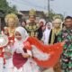Kawal Karnaval HUT RI ke-81, Babinsa Koramil 04/Bendahara Jaga Keamanan Pelaksana Karnaval