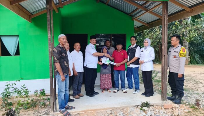 Kapolsek Rantau Hadiri Peresmian Rehab Rumah Bantuan Dari Baitul mal Aceh Tamiang