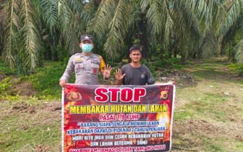Personil Polsek Tamiang Hulu Berikan Himbauan Larangan Karhutla cegah Kebakaran Hutan dan Lahan