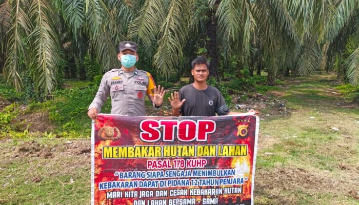 Personil Polsek Tamiang Hulu Berikan Himbauan Larangan Karhutla cegah Kebakaran Hutan dan Lahan