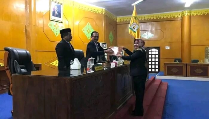 Wabup Aceh Tamiang Hadiri Paripurna Pandangan Umum Fraksi terhadap KUPA-PPAS Perubahan 2026
