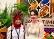 Dua Putri Rafflesia Bengkulu: Ade Laressa, Psikolog dan Arumi Bachsin Meriahkan Hari Jadi Jawa Timur