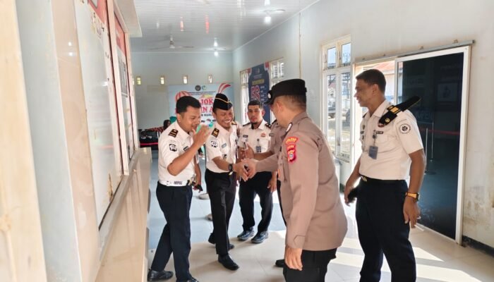 Sat binmas polres Aceh Tamiang laksanakan sambang ke rutan kelas 11 B Kuala Simpang