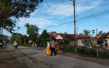Polri Hadir untuk Masyarakat, Polsek Rantau Pastikan Arus Lalu Lintas Depan SDN 1 Alur Cucur Aman
